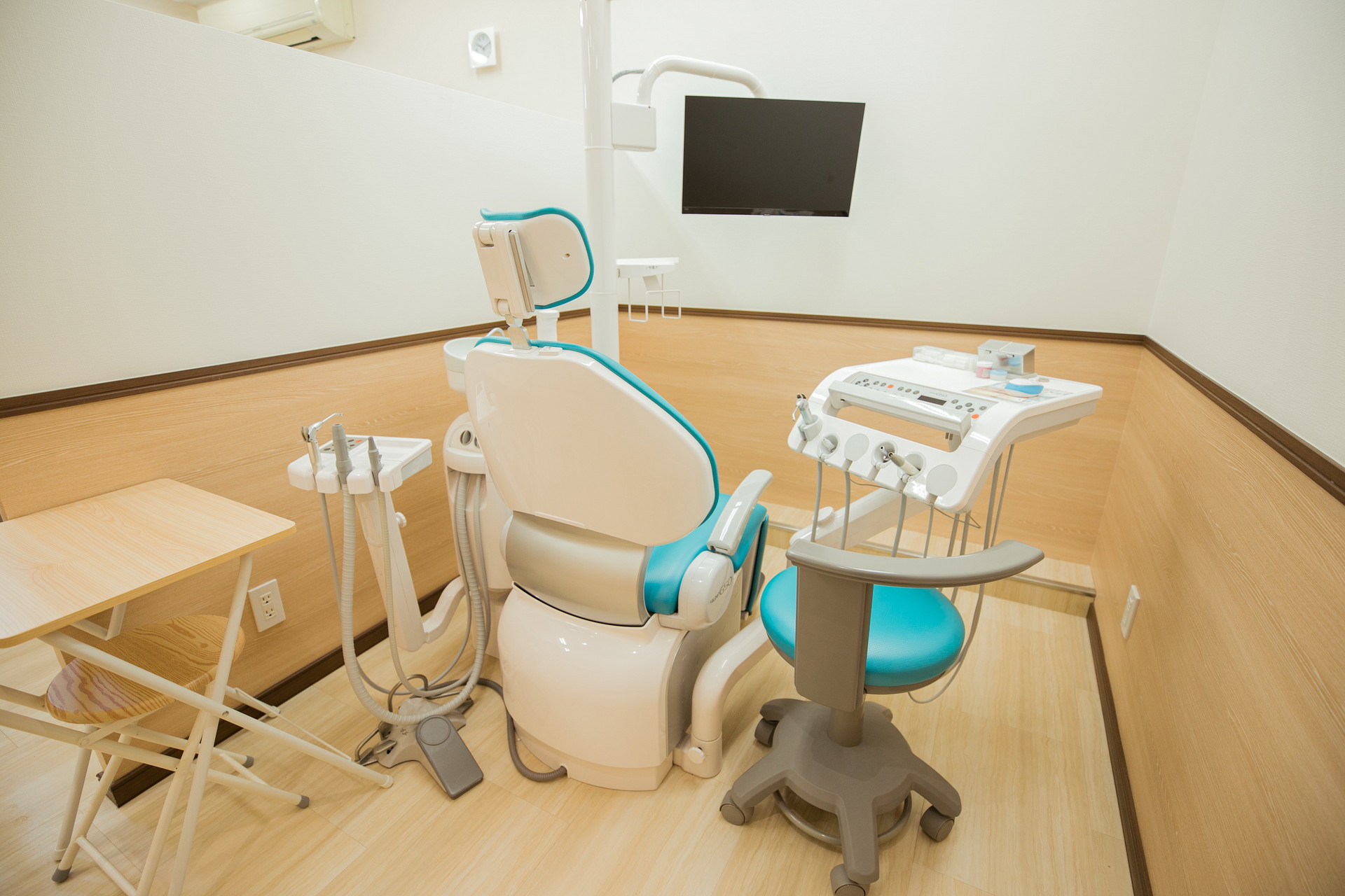 鶴瀬の歯医者で歯茎のしみや痛みを治療するなら-うららか歯科